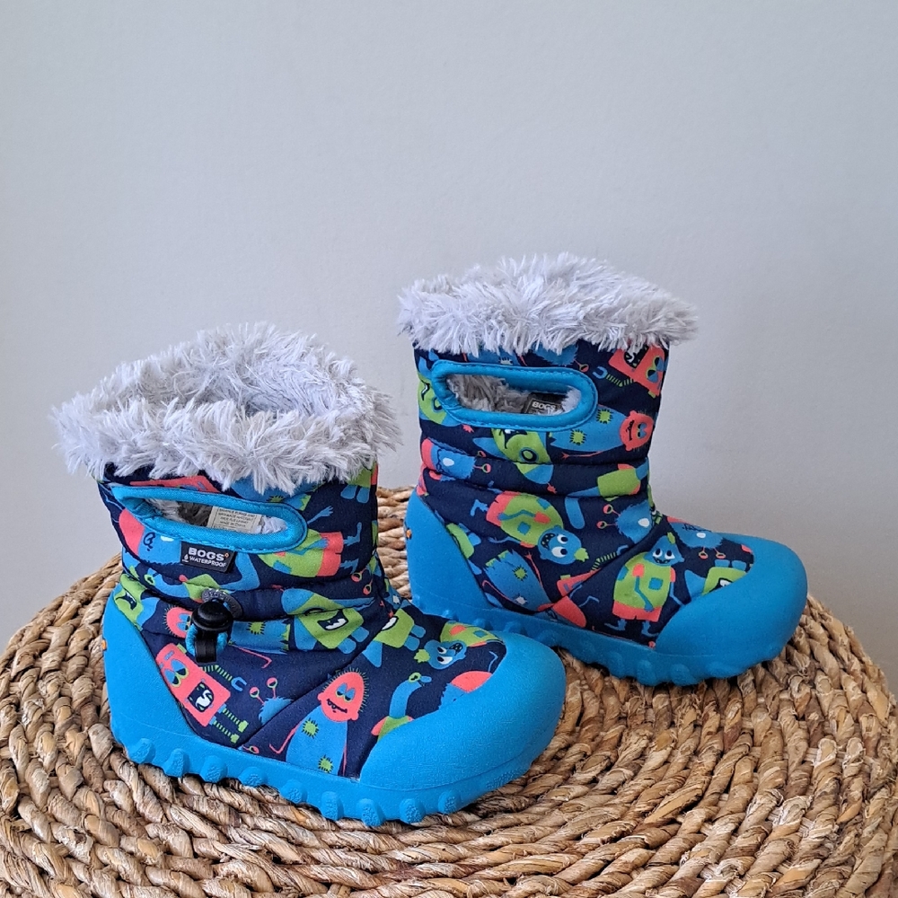 Bogs Toddler Monster Print Waterproof Pull On Winter/Outdoor Blue Rubber Boots 9